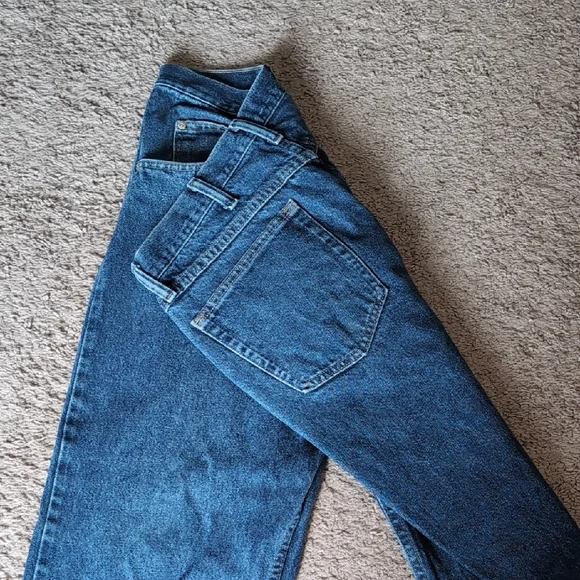 Wrangler Men's Deep Blue Relaxed Jeans - Picture 4 of 5